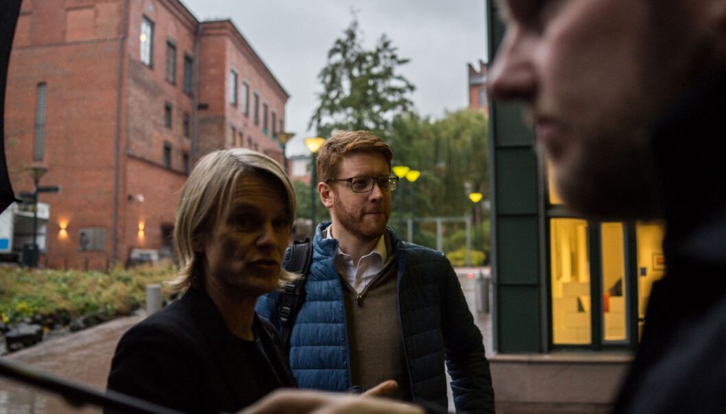 Nina Sandberg og Martin Henriksen i Arbeiderpartiet besøkte Høgskolen i Oslo og Akershus i går og gjentar nå forslaget lovfestet rett til tilgang på studentombud for alle landets studenter. Foto: David Engmo Nina Sandberg og Martin Henriksen i Arbeiderpartiet besøkte Høgskolen i Oslo og Akershus i går og gjentar nå forslaget lovfestet rett til tilgang på studentombud for alle landets studenter. Foto: David Engmo