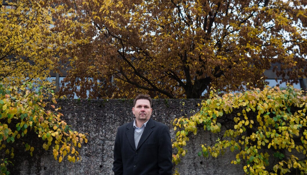 Dag Herbjørnsrud er glad for at en ny rasismeartikkel er på plass på store norske leksikon. Foto: Petter Berntsen Dag Herbjørnsrud er glad for at en ny rasismeartikkel er på plass på store norske leksikon. Foto: Petter Berntsen