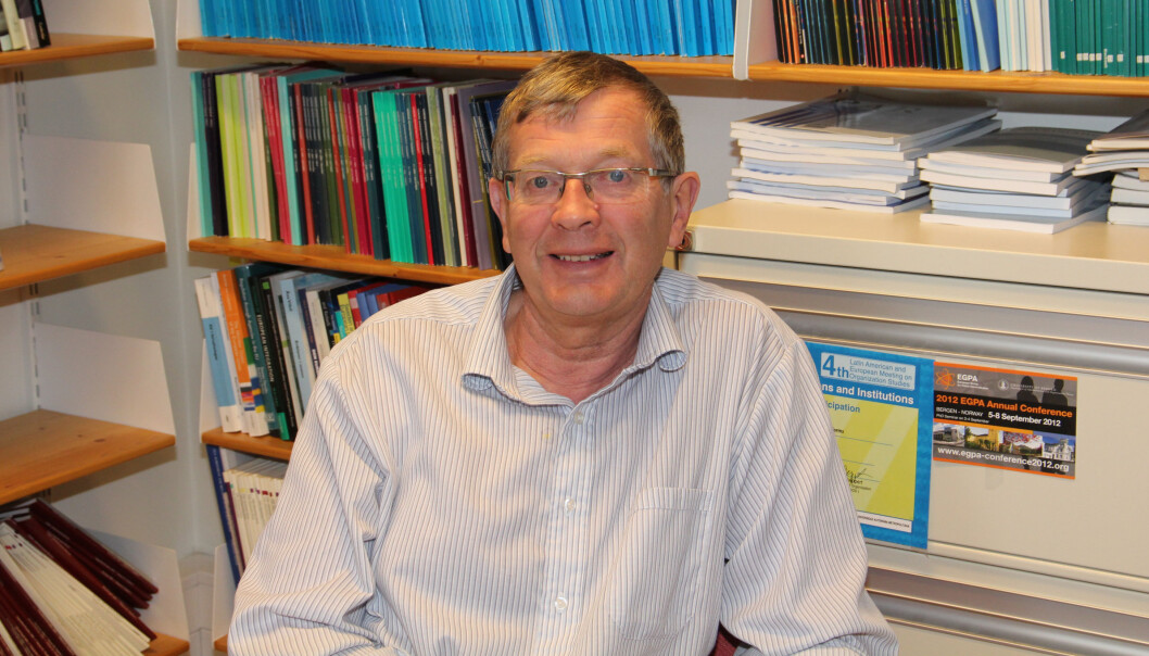 — Det var ingenting i veien med det gamle systemet der rektorer og direktører også var plassert inn i lønnstabeller, sier professor Per Lægreid. Foto: Hilde Kristin Strand — Det var ingenting i veien med det gamle systemet der rektorer og direktører også var plassert inn i lønnstabeller, sier professor Per Lægreid. Foto: Hilde Kristin Strand