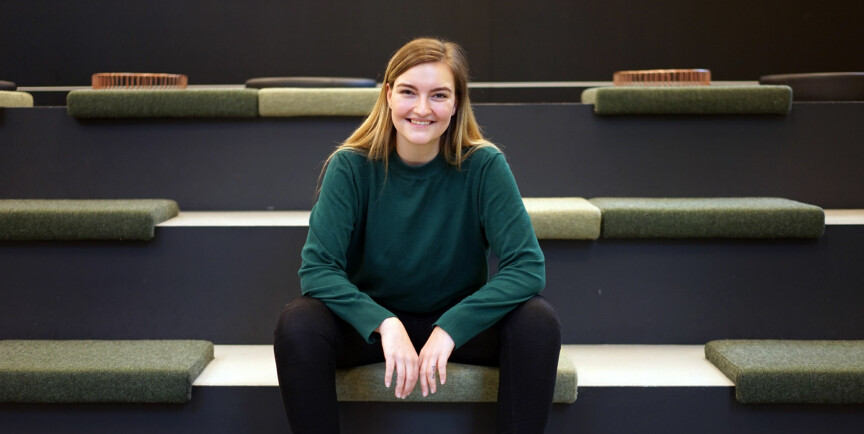 Julie Størholdt Iversen (25) vil gjerne ha ett år til i ledelsen av Norsk studentorganisasjon. Foto: Ketil Blom Haugstulen