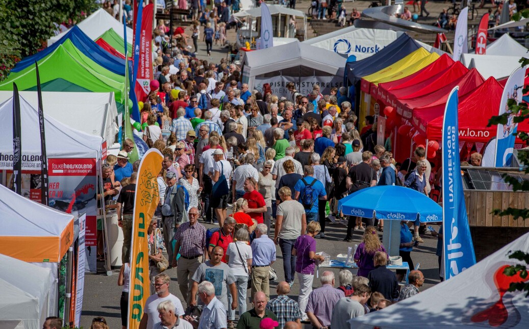 300 flere arrangementer på Arendalsuka 2018 enn 2017. Bildet er fra fjorårets uke. Foto: Siri Øverland Eriksen 300 flere arrangementer på Arendalsuka 2018 enn 2017. Bildet er fra fjorårets uke. Foto: Siri Øverland Eriksen