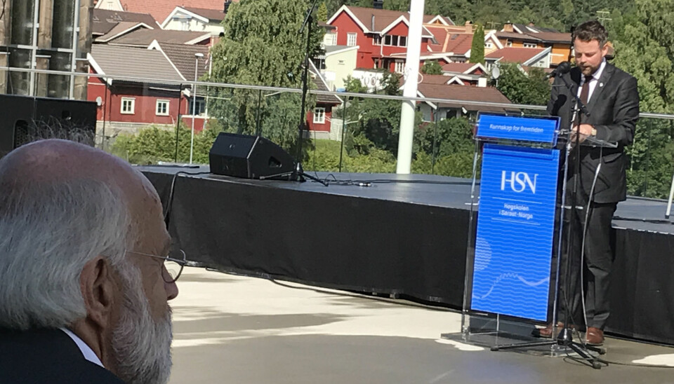 Torbjørn Røe Isaksen var med på studiestart i Kongsberg. Foto: HSN