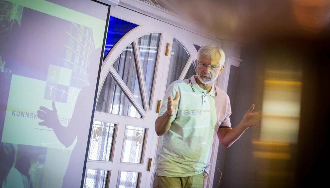 Onsdag presenterte senterleder Kåre Hagen fra Høgskolen i Oslo og Akershus det nye Velferdsbarometeret, på høgskolens kunnskapskonferanse på Arendalsuka. Foto: Siri Øverland Eriksen Onsdag presenterte senterleder Kåre Hagen fra Høgskolen i Oslo og Akershus det nye Velferdsbarometeret, på høgskolens kunnskapskonferanse på Arendalsuka. Foto: Siri Øverland Eriksen