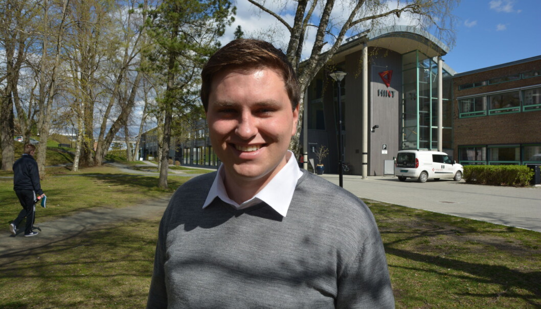 Kevin Hovdahl Holmli mener omveltningene innen høyere utdanning er viktig og han vil gjerne være med på debatten. Det neste året som heltidsansatt studentpolitiker i Nord-Trøndelag. FOTO: Bjørnar Leknes Kevin Hovdahl Holmli mener omveltningene innen høyere utdanning er viktig og han vil gjerne være med på debatten. Det neste året som heltidsansatt studentpolitiker i Nord-Trøndelag. FOTO: Bjørnar Leknes