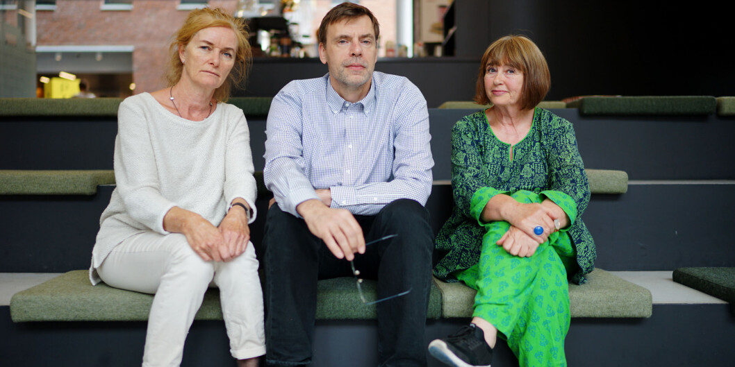 Førsteamanuensis og tidligere ansatt ved Høgskolen i Oslo og Akershus, Mary Ann Stamsø, tidligere klubbleder Erik Døving og nåværende tillitsvalgt for Forskerforbundet på høgskolen, Bennedichte Olsen, er skuffet over at ikke forbundet deres anker sak om overtid. Foto: Ketil Blom Haugstulen Førsteamanuensis og tidligere ansatt ved Høgskolen i Oslo og Akershus, Mary Ann Stamsø, tidligere klubbleder Erik Døving og nåværende tillitsvalgt for Forskerforbundet på høgskolen, Bennedichte Olsen, er skuffet over at ikke forbundet deres anker sak om overtid. Foto: Ketil Blom Haugstulen