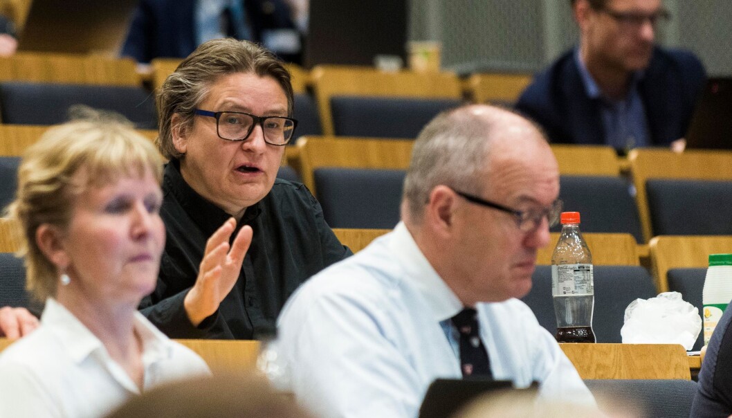 Det har ingen hensikt at Universitets- og høgskolerådet diskuterer felles innspill om utviklingsavtaler så lenge det er så stor uenighet i sektoren, sa prorektor ved Universitetet i Oslo, Ragnhild Hennum. Det har ingen hensikt at Universitets- og høgskolerådet diskuterer felles innspill om utviklingsavtaler så lenge det er så stor uenighet i sektoren, sa prorektor ved Universitetet i Oslo, Ragnhild Hennum.
