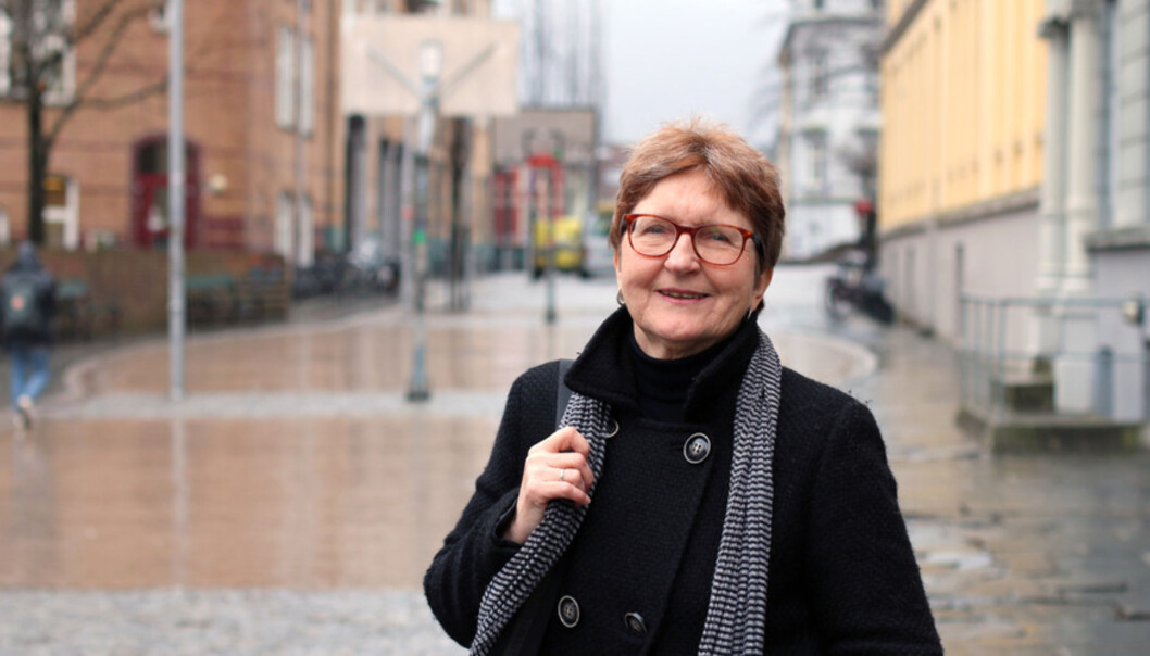 Grete Netteland er forskar og instituttleiar ved Institutt for samfunnsvitskap ved Campus Sogndal ved Høgskulen på Vestlandet. Ho har sett på korleis informasjonsbehovet til arbeidsinnvandrarar blir vareteke når dei buset seg i Noreg. Foto: Marthe Njåstad Grete Netteland er forskar og instituttleiar ved Institutt for samfunnsvitskap ved Campus Sogndal ved Høgskulen på Vestlandet. Ho har sett på korleis informasjonsbehovet til arbeidsinnvandrarar blir vareteke når dei buset seg i Noreg. Foto: Marthe Njåstad
