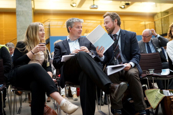 Marianne Andenæs sammen med tidligere statssekretær Bjørn Haugstad og tidligere statsård Torbjørn Røe Isaksen. Foto: Ketil Blom Haugstulen Marianne Andenæs sammen med tidligere statssekretær Bjørn Haugstad og tidligere statsård Torbjørn Røe Isaksen. Foto: Ketil Blom Haugstulen