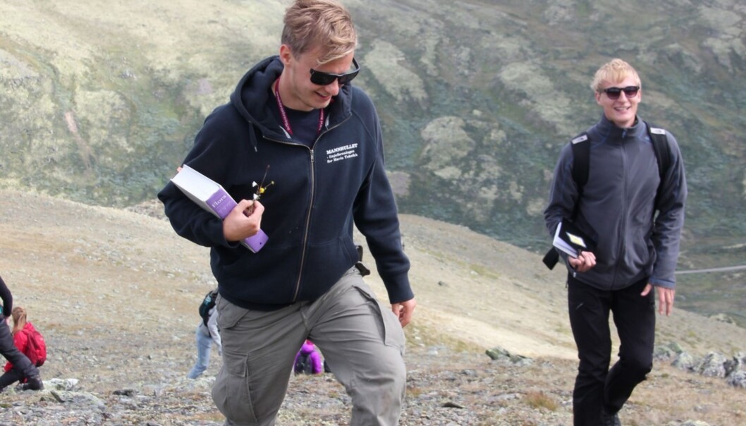 Her er NTNU-student Sebastian Mevatne og studiekameratene på obligatorisk studietur som de måtte betale for ved NTNU i fjor sommer. Foto: Jacob Emil Larsen Her er NTNU-student Sebastian Mevatne og studiekameratene på obligatorisk studietur som de måtte betale for ved NTNU i fjor sommer. Foto: Jacob Emil Larsen