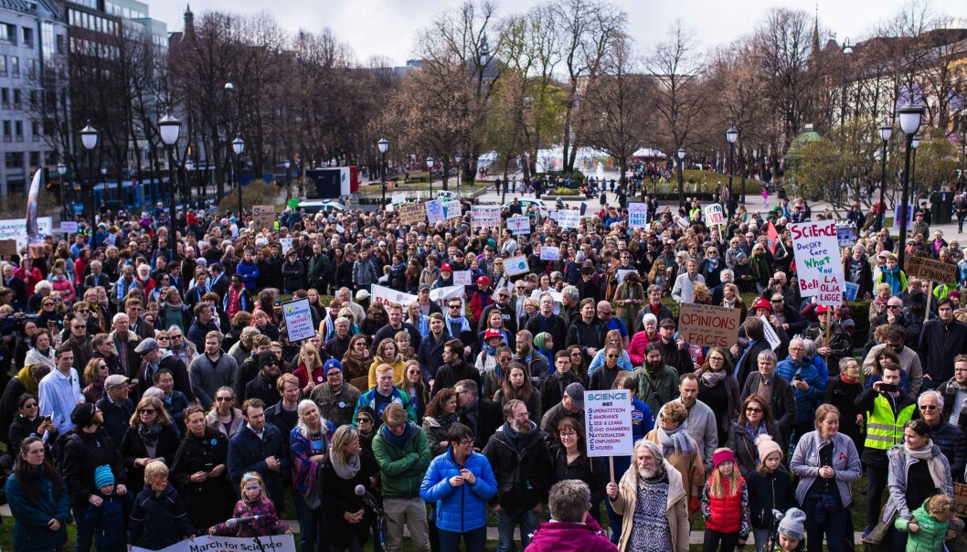 March for science 2017 ble markert i over 400 byer i hele verden, som en markering av viktigheten av vitenskapelig frihet. Her fra markeringen i Oslo. Foto: Siri Ø. Eriksen March for science 2017 ble markert i over 400 byer i hele verden, som en markering av viktigheten av vitenskapelig frihet. Her fra markeringen i Oslo. Foto: Siri Ø. Eriksen