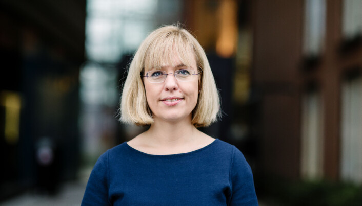Språkdirektør Åse Wetås venter en bedring etter drahjelp fra departementet. Foto: Språkrådet Språkdirektør Åse Wetås venter en bedring etter drahjelp fra departementet. Foto: Språkrådet