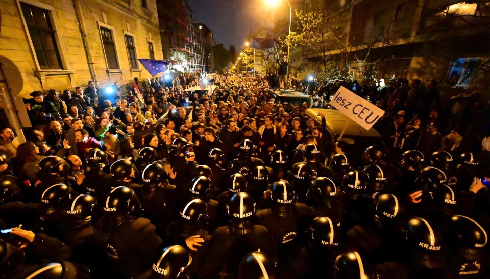 According to organizers, 70.000 protestors Sunday demanded Hungarian president Janos Ader not to sign new university bill. Foto: ATTILA KISBENEDEK