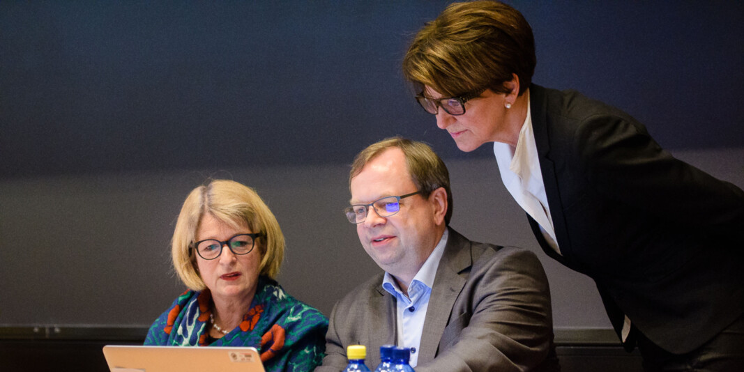 Ledelsen ved UiT Norges arktiske universitet, Anne Husebekk (t.v), Kenneth Ruud og Wenche Jakobsen forteller i dette innlegget hva deres tanker er om karriereutvikling i akademia. Ledelsen ved UiT Norges arktiske universitet, Anne Husebekk (t.v), Kenneth Ruud og Wenche Jakobsen forteller i dette innlegget hva deres tanker er om karriereutvikling i akademia.