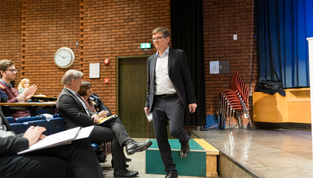 Svein Stølen stiller til rektorvervet på Universitetet i Oslo. Her fra debatten mellom han og motkandidat Hans Petter Graver i februar. Foto: Ketil Blom Haugstulen Svein Stølen stiller til rektorvervet på Universitetet i Oslo. Her fra debatten mellom han og motkandidat Hans Petter Graver i februar. Foto: Ketil Blom Haugstulen