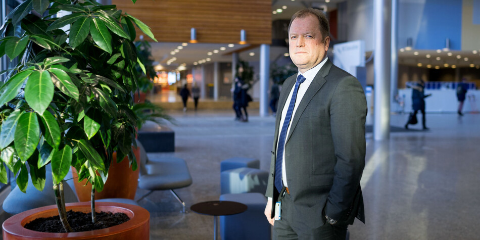 BI-rektor Inge Jan Henjesand har en samlet årslønn på 2,4 millioner kroner, og tjener best av alle rektorer innen høyere utdanning. Foto: Ketil Blom Haugstulen BI-rektor Inge Jan Henjesand har en samlet årslønn på 2,4 millioner kroner, og tjener best av alle rektorer innen høyere utdanning. Foto: Ketil Blom Haugstulen