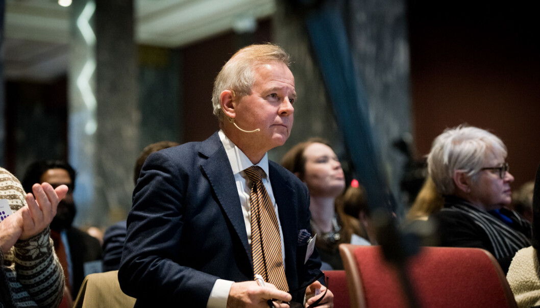 Styreleder ved Göteborgs universitet reagerer sterkt på at UiO-rektor Ole Petter Ottersen knappe tre uker etter at styret anbefalte ham som rektor, trekker seg som rektorkandidat i Göteborg, fordi han skal være aktuell til en rektorstilling i Stockholm. Foto: Skjalg Bøhmer Vold Styreleder ved Göteborgs universitet reagerer sterkt på at UiO-rektor Ole Petter Ottersen knappe tre uker etter at styret anbefalte ham som rektor, trekker seg som rektorkandidat i Göteborg, fordi han skal være aktuell til en rektorstilling i Stockholm. Foto: Skjalg Bøhmer Vold