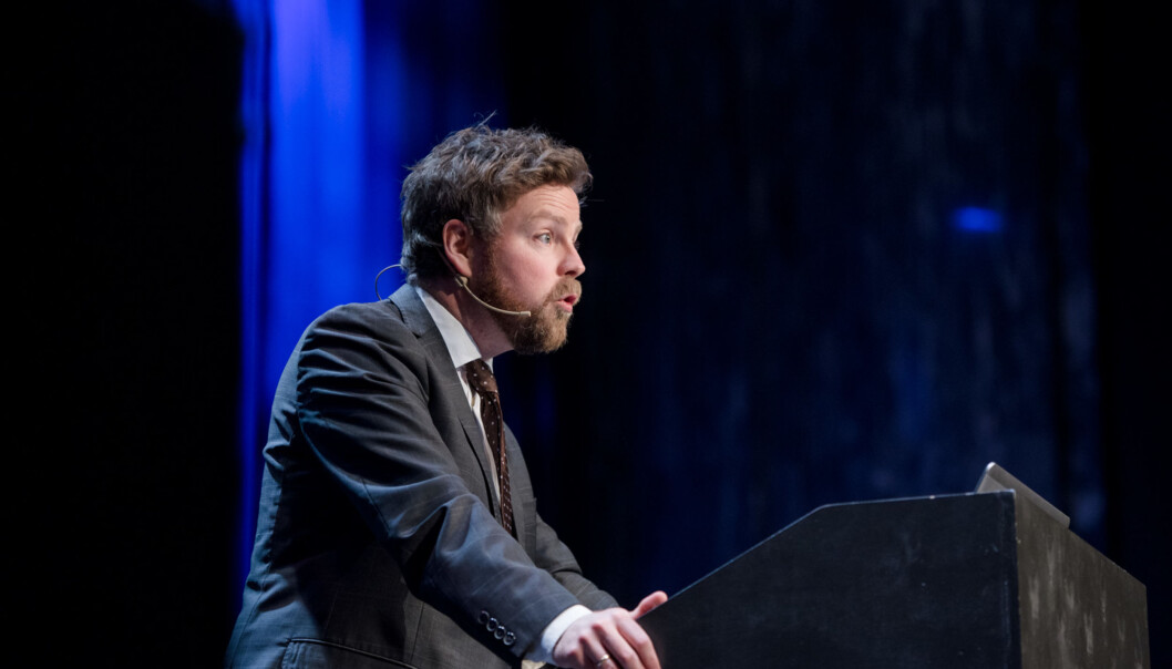 Kunnskapsminister Torbjørn Røe Isaksen kritiserer Aps Marianne Aasen, som tar til orde for å kutte i regjeringens internasjonale utdanningssatsing, Panorama. Foto: Skjalg Bøhmer Vold Kunnskapsminister Torbjørn Røe Isaksen kritiserer Aps Marianne Aasen, som tar til orde for å kutte i regjeringens internasjonale utdanningssatsing, Panorama. Foto: Skjalg Bøhmer Vold