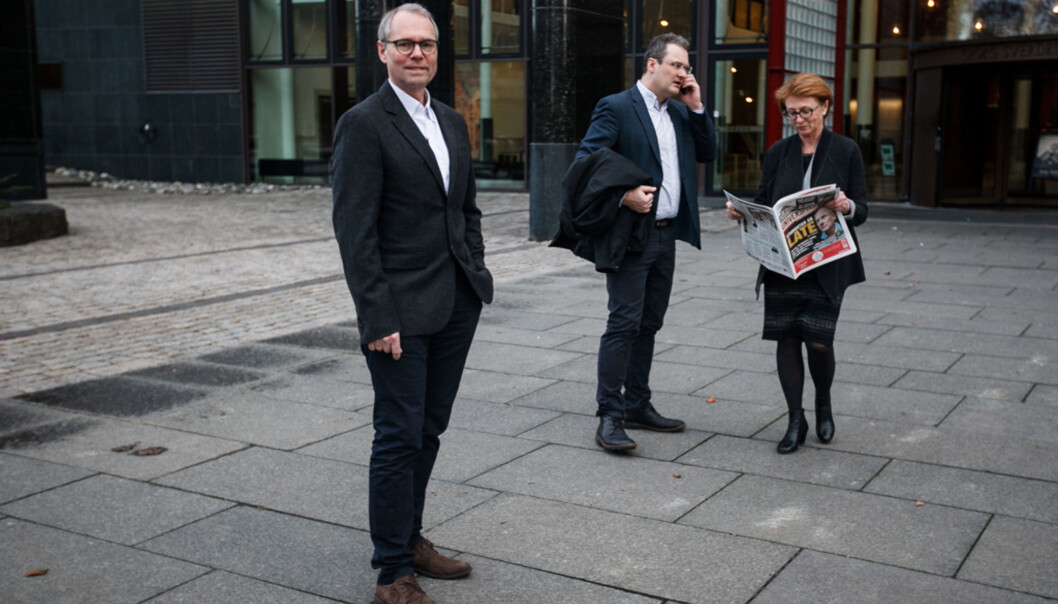 Jusprofessor Hans Petter Graver (t.v.) og hans rektorteam, professorene Jan Frich og Inger Sandlie, satser på tradisjon og fornyelse i sitt valgprogram før rektorvalget ved Universitetet i Oslo. Foto: Nicklas Knudsen Jusprofessor Hans Petter Graver (t.v.) og hans rektorteam, professorene Jan Frich og Inger Sandlie, satser på tradisjon og fornyelse i sitt valgprogram før rektorvalget ved Universitetet i Oslo. Foto: Nicklas Knudsen