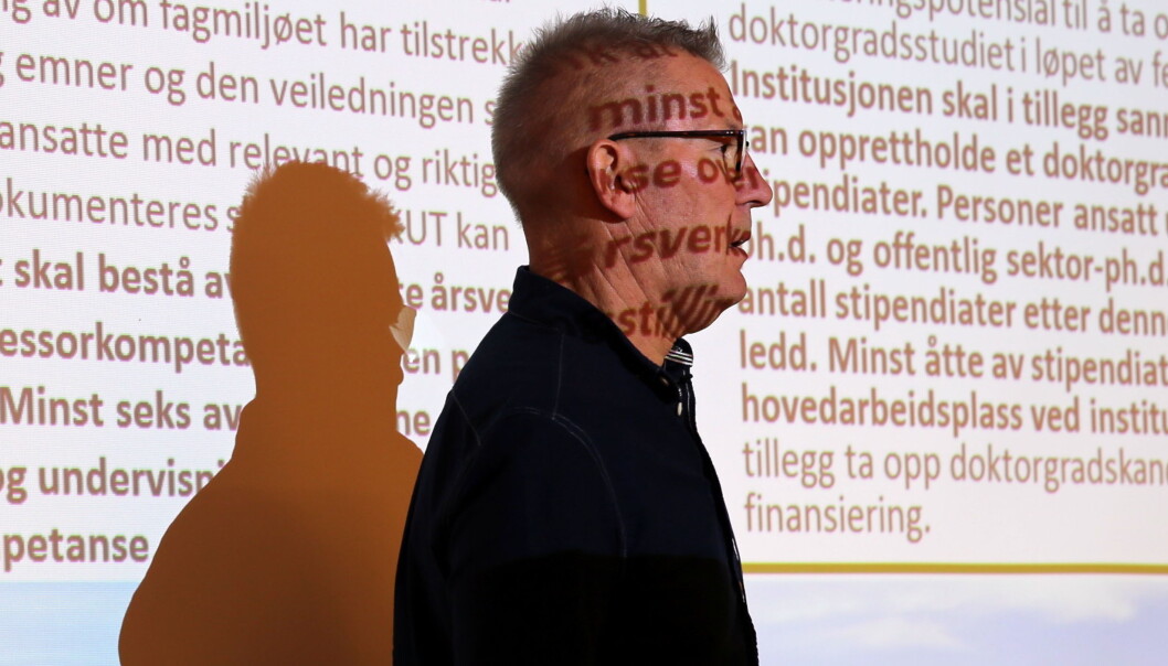 Rektor Hallgeir Gammelsæter ved Høgskolen i Molde skal legge frem forslag om fusjon med Volda for styret. Foto: Arild Johan Waagbø Rektor Hallgeir Gammelsæter ved Høgskolen i Molde skal legge frem forslag om fusjon med Volda for styret. Foto: Arild Johan Waagbø
