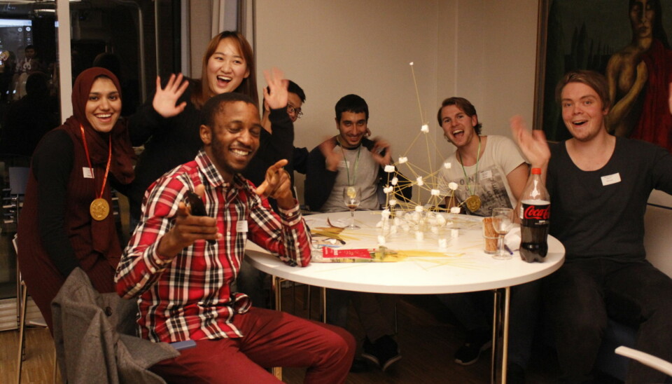 The members of Group 1 expressed their happiness after receiving the first prize. Photo: Nancy Le/Panorama