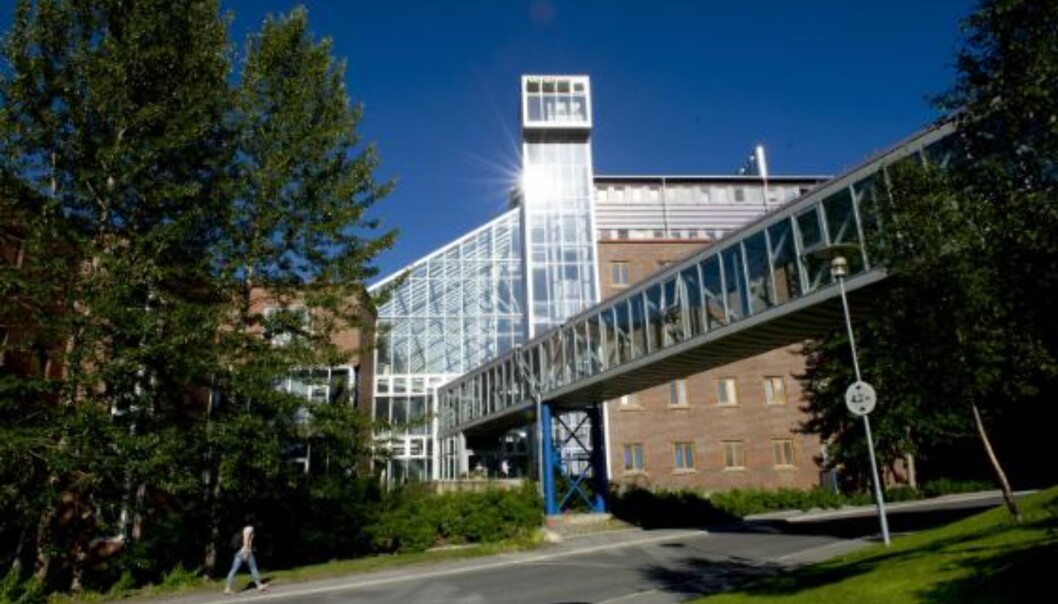 20110816 Semesterstart ved Universitetet i Tromsø. bilder fra åpningen og inne på Helsefak. Foto: Jon Terje Hellgren Hansen Foto: Jon Terje Hellgren Hansen 20110816 Semesterstart ved Universitetet i Tromsø. bilder fra åpningen og inne på Helsefak. Foto: Jon Terje Hellgren Hansen Foto: Jon Terje Hellgren Hansen