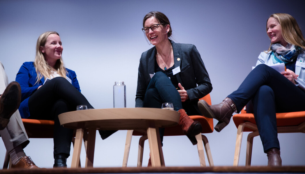 Studentleder Marianne Andenæs, Vigdis Vandvik fra bioCEED og rektor på NMBU, Mari Sundli Tveit var tre av fem i en av flere paneldebatter om kvalitet på NOKUT-konferansen 2. november. Foto: Henriette Dæhli Studentleder Marianne Andenæs, Vigdis Vandvik fra bioCEED og rektor på NMBU, Mari Sundli Tveit var tre av fem i en av flere paneldebatter om kvalitet på NOKUT-konferansen 2. november. Foto: Henriette Dæhli