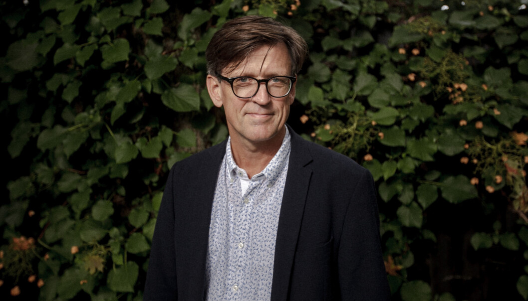 Forsker Henrik Wiig ved forskningsinstituttet NIBR ved Høgskolen i Oslo og Akershus mener Nobelkomitéen burde ha ventet et år med å gi fredsprisen til Colombia. Foto: Nicklas Knudsen Forsker Henrik Wiig ved forskningsinstituttet NIBR ved Høgskolen i Oslo og Akershus mener Nobelkomitéen burde ha ventet et år med å gi fredsprisen til Colombia. Foto: Nicklas Knudsen