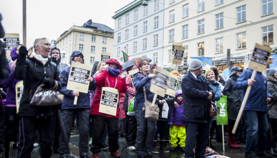 Illustrasjonsfoto fra en demonstrasjon i Bergen i 2015 for å bevare arbeidsmiljøloven. Foto: Ingvild Festervoll Melien