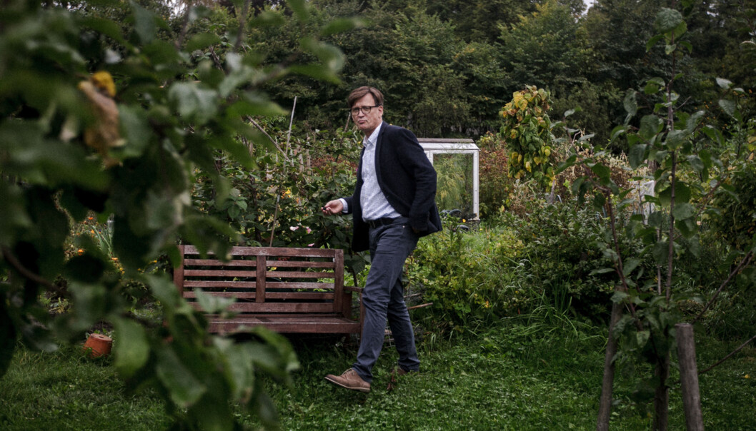 Samfunnsøkonom Henrik Wiig er forsker ved forskningsinstituttet NIBR ved Høgskolen i Oslo og Akershus, og har på oppdrag fra Utenriksdepartementet bidratt med innspill om hvordan jordreformen, som er en viktig del av fredsavtalen i Colombia, bør designes. Foto: Nicklas Knudsen Samfunnsøkonom Henrik Wiig er forsker ved forskningsinstituttet NIBR ved Høgskolen i Oslo og Akershus, og har på oppdrag fra Utenriksdepartementet bidratt med innspill om hvordan jordreformen, som er en viktig del av fredsavtalen i Colombia, bør designes. Foto: Nicklas Knudsen