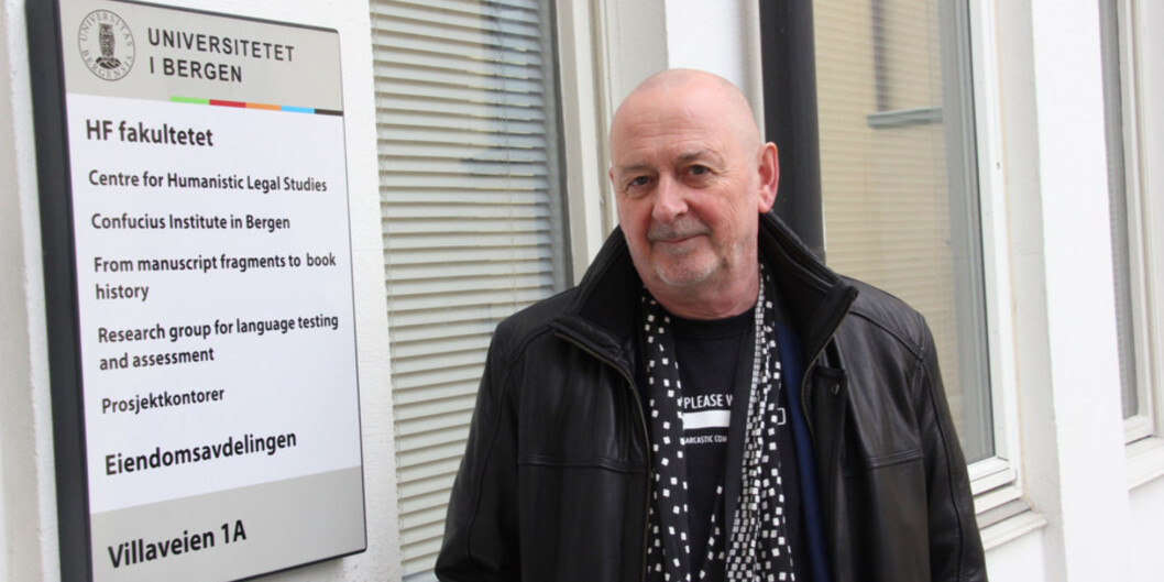 Litteraturprofessor Arild Linneberg innrømmer at publikasjonslisten for justismordprosjektet er grovt overdrevet. Foto: Hilde Kristin Strand Foto: Hilde Kristin Strand Litteraturprofessor Arild Linneberg innrømmer at publikasjonslisten for justismordprosjektet er grovt overdrevet. Foto: Hilde Kristin Strand Foto: Hilde Kristin Strand