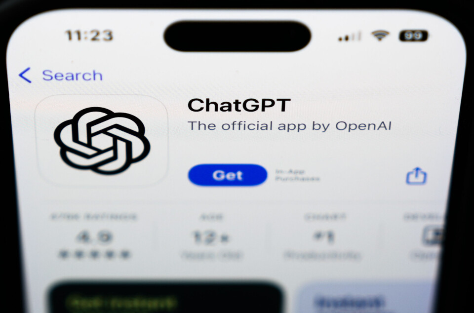 O aplicativo ChatGPT da OpenAI em exibição na App Store da Apple em um smartphone.