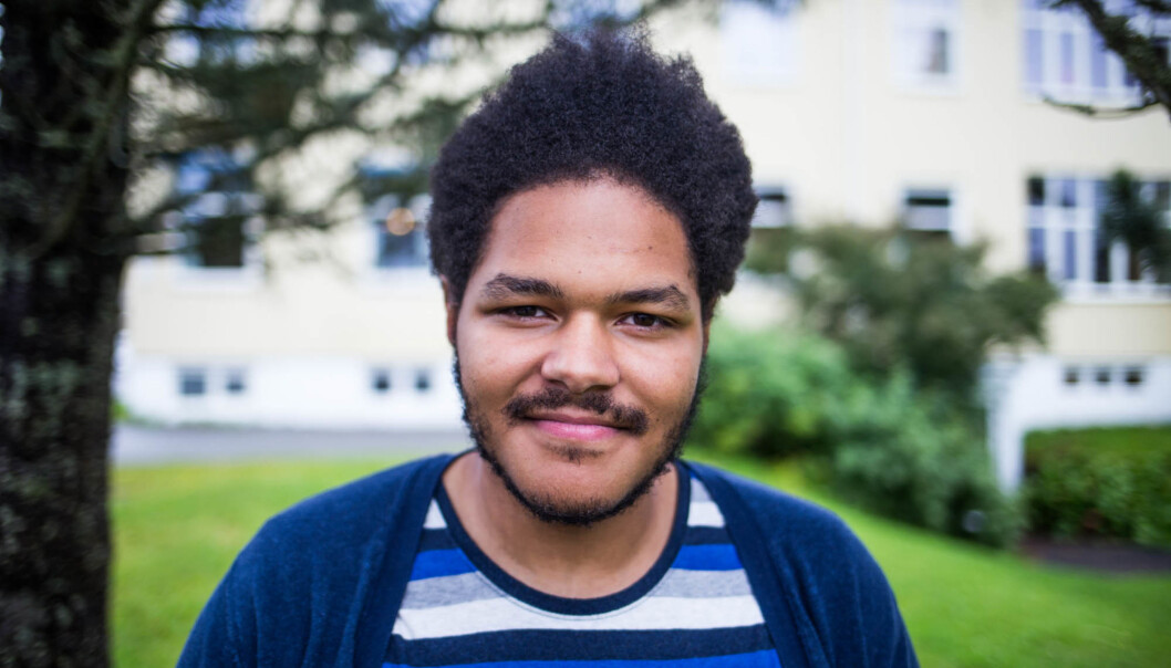 Leder for Studentdemokratiet i Sørøst-Norge, Michael Melbye, forteller om et vanskelig arbeidsmiljø lokalt i det nyfusjonerte studentdemokratiet. Foto: Øyvind Aukrust Leder for Studentdemokratiet i Sørøst-Norge, Michael Melbye, forteller om et vanskelig arbeidsmiljø lokalt i det nyfusjonerte studentdemokratiet. Foto: Øyvind Aukrust