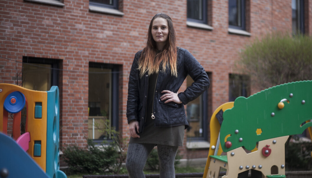 Emmy Thisner, som studerer ved Høgskolen i Oslo og Akershus for å bli barnehagelærer, sier at det virker som flere begynner å studere bare fordi de ikke vet hva de ellers skal gjøre. Foto: Nicklas Knudsen Emmy Thisner, som studerer ved Høgskolen i Oslo og Akershus for å bli barnehagelærer, sier at det virker som flere begynner å studere bare fordi de ikke vet hva de ellers skal gjøre. Foto: Nicklas Knudsen