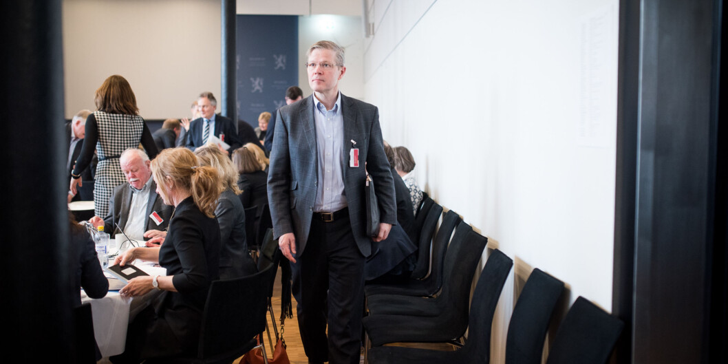 Departementsråd Petter Skarheim omorganiserer i Kunnskapsdepartementet og har 75 prosent menn i toppledergruppen sin. Departementsråd Petter Skarheim omorganiserer i Kunnskapsdepartementet og har 75 prosent menn i toppledergruppen sin.