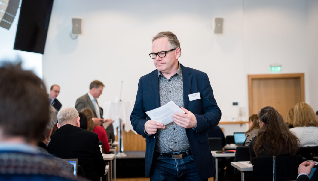 Det er fortsatt ikke for sent å innrullere studenter ved landets lærerutdanninger, mener prodekan ved Høgskolen i Oslo og Akershus, FInn Aarsæther, og ber Isaksen om rask evaluering av sommerens matteeksamen for potensielle lærerstudenter. Foto: Skjalg Bøhmer Vold Det er fortsatt ikke for sent å innrullere studenter ved landets lærerutdanninger, mener prodekan ved Høgskolen i Oslo og Akershus, FInn Aarsæther, og ber Isaksen om rask evaluering av sommerens matteeksamen for potensielle lærerstudenter. Foto: Skjalg Bøhmer Vold