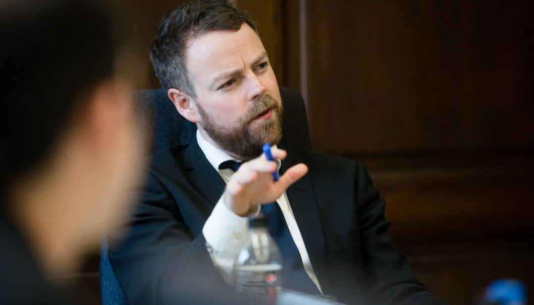 Kunnskapsminister Torbjørn Røe Isaksen vil ha bedre svar fra private høgskoler og fagskoler på hvordan de bruker pengene. Foto: Skjalg Bøhmer Vold Kunnskapsminister Torbjørn Røe Isaksen vil ha bedre svar fra private høgskoler og fagskoler på hvordan de bruker pengene. Foto: Skjalg Bøhmer Vold