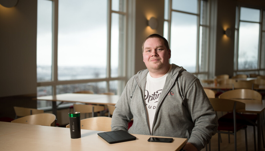 Bjørn Dinesen fra Høgskolen i Narvik melder sitt kandidatur til leder av Norsk studentorganisasjon. Foto: Skjalg Bøhmer Vold Bjørn Dinesen fra Høgskolen i Narvik melder sitt kandidatur til leder av Norsk studentorganisasjon. Foto: Skjalg Bøhmer Vold