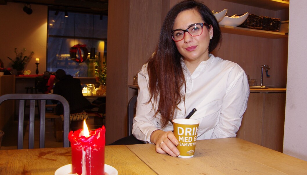 — I Noreg kan studentar kjøpe seg ein genser eller gå på kafé utan å tenke så mykje meir over det, seier Ivana Spremic frå Serbia. Studiekvardagen i heimlandet er derimot av det meir sparsommelege slaget. — I Noreg kan studentar kjøpe seg ein genser eller gå på kafé utan å tenke så mykje meir over det, seier Ivana Spremic frå Serbia. Studiekvardagen i heimlandet er derimot av det meir sparsommelege slaget.