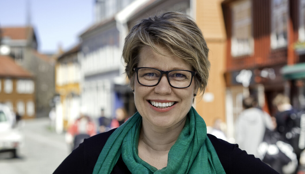 Nasjonal talskvinne for De Grønne, Hilde Opoku, spør seg om NTNUs avtale med våpenselskapet Kongsberg Gruppen er i tråd med NTNUs slagord: «Kunnskap for en bedre verden». Foto: MDG Nasjonal talskvinne for De Grønne, Hilde Opoku, spør seg om NTNUs avtale med våpenselskapet Kongsberg Gruppen er i tråd med NTNUs slagord: «Kunnskap for en bedre verden». Foto: MDG