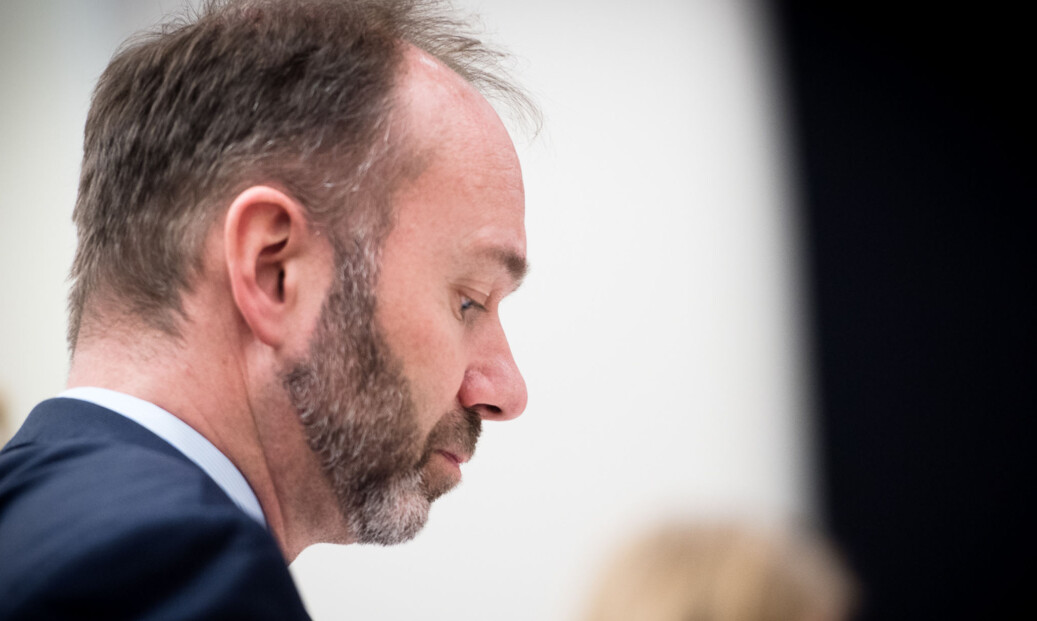 Trond Giske trekker seg som nestleder Arbeiderpartiet etter #metoo-anklager og påstander om ubehagelig oppførsel. Trond Giske trekker seg som nestleder Arbeiderpartiet etter #metoo-anklager og påstander om ubehagelig oppførsel.