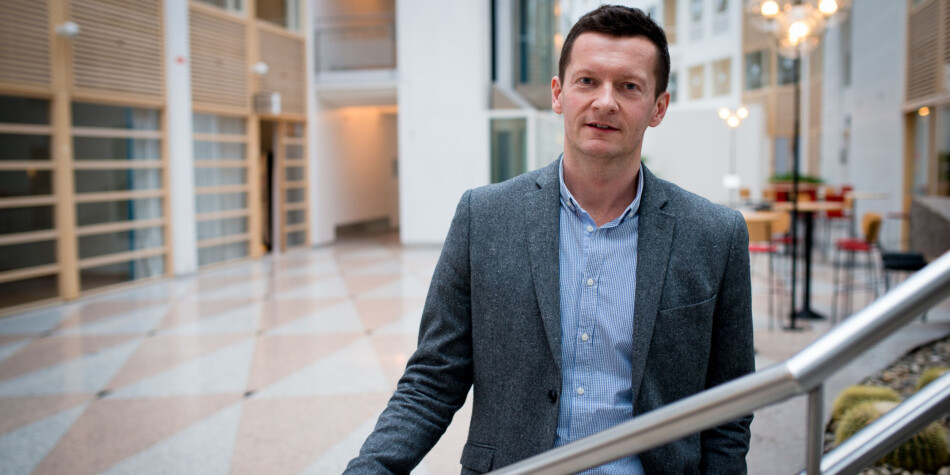 Nokut-direktør Terje Mørland ser ikkje vekk i frå at Nokut i åra framover kan ta over ansvaret for enno fleire yrkesgodkjenningsordningar. Foto: Skjalg Bøhmer Vold Nokut-direktør Terje Mørland ser ikkje vekk i frå at Nokut i åra framover kan ta over ansvaret for enno fleire yrkesgodkjenningsordningar. Foto: Skjalg Bøhmer Vold