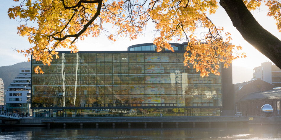 Universitetet i Sørøst Norge, campus Drammen. Foto: Skjalg Bøhmer Vold Universitetet i Sørøst Norge, campus Drammen. Foto: Skjalg Bøhmer Vold