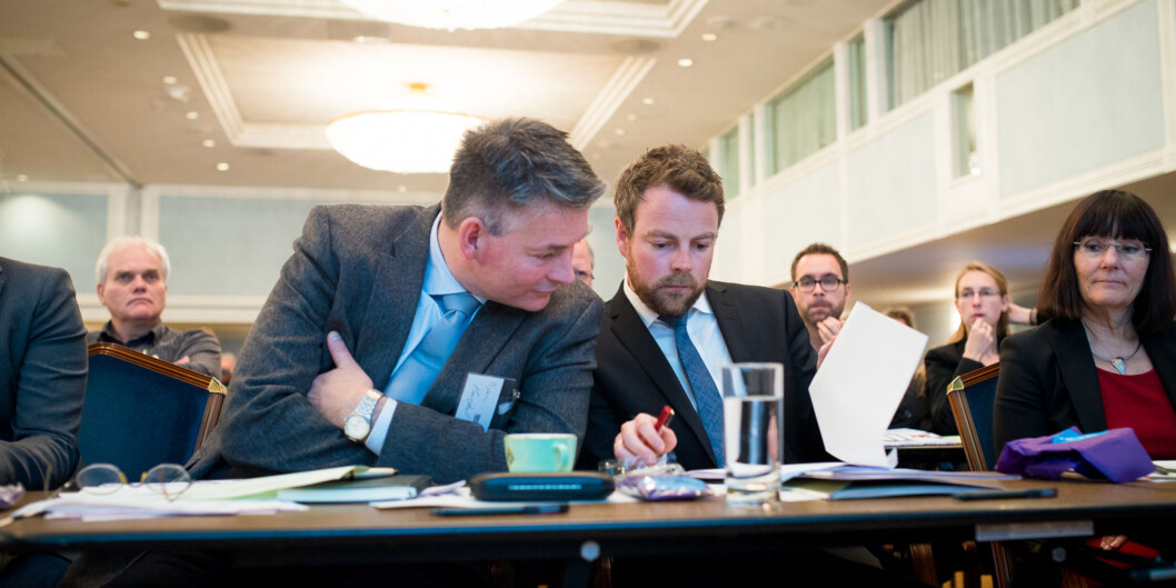 Kunnskapsminister Torbjørn Røe Isaksen ber Siri Hatlen lede gruppen som skal se på pengestrømmen i Forskningsrådet. Foto: Skjalg Bøhmer Vold Kunnskapsminister Torbjørn Røe Isaksen ber Siri Hatlen lede gruppen som skal se på pengestrømmen i Forskningsrådet. Foto: Skjalg Bøhmer Vold