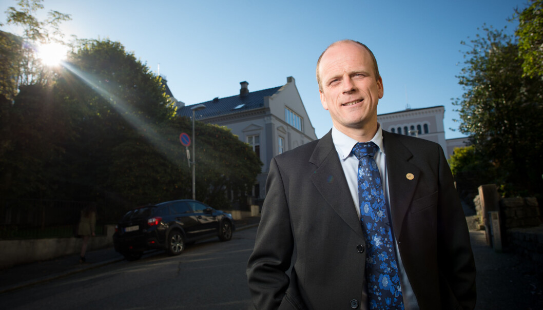På Høyden-redaktør Dag Hellesund er ein av søkarane til kommunikasjonsdirektør ved Universitetet i Bergen. Foto: Skjalg Bøhmer Vold På Høyden-redaktør Dag Hellesund er ein av søkarane til kommunikasjonsdirektør ved Universitetet i Bergen. Foto: Skjalg Bøhmer Vold