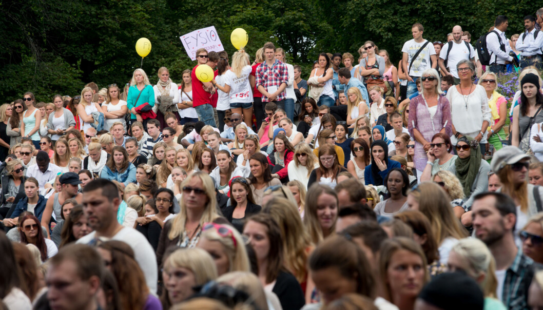 Skal akademia holde seg med folk som får lov til å stille kritiske og nærgående spørsmål til egne institusjoner og resten av samfunnet, og som i tillegg skal få lov til å oppdra den yngre generasjon i de samme respektløse idealene? Altså en offentlig ansatt parallell til den frie pressen? Eller klarer vi oss godt uten, spør Peter Fjågesund. Foto: Skjalg Bøhmer Vold Skal akademia holde seg med folk som får lov til å stille kritiske og nærgående spørsmål til egne institusjoner og resten av samfunnet, og som i tillegg skal få lov til å oppdra den yngre generasjon i de samme respektløse idealene? Altså en offentlig ansatt parallell til den frie pressen? Eller klarer vi oss godt uten, spør Peter Fjågesund. Foto: Skjalg Bøhmer Vold
