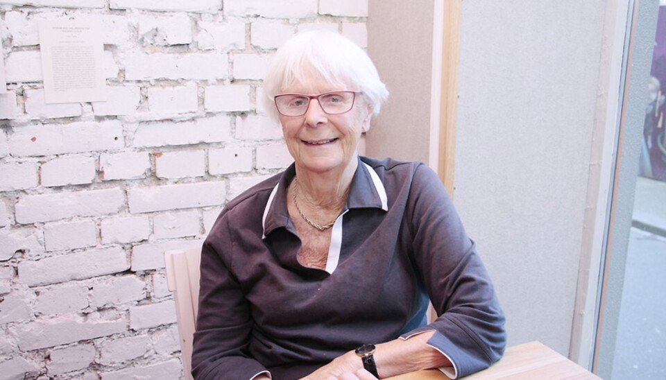 Karen Blaauw Helle fikk St. Olavs orden , ridder av 1. klasse, av Lars Sponheim. Foto: Hilde Kristin Strand