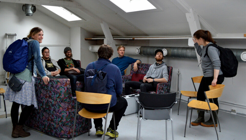 Mange fra DNS var på befaring i St. Olavsgate 32 denne uka. Foto: Maja Lindseth
