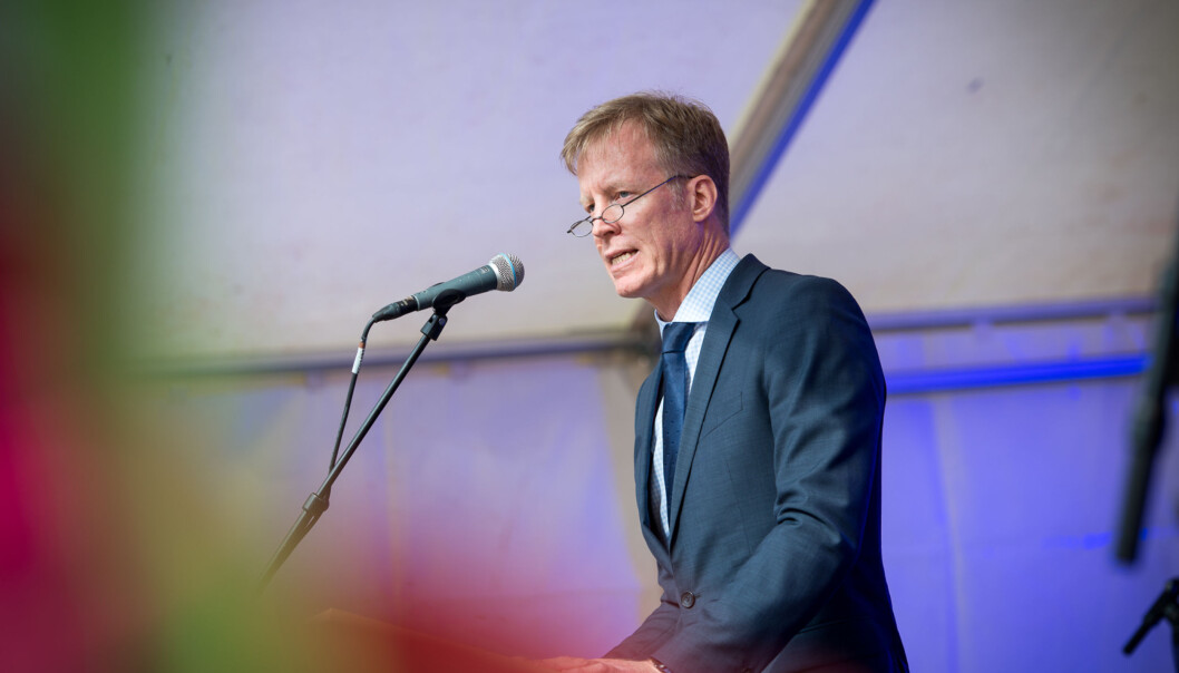 Rektor Curt Rice mener at det er nødvendig for universitetssatsingen at prodekanene på de fire fakultetene på Høgskolen i Oslo og Akershus får mer myndighet. Foto: Skjalg Bøhmer Vold Rektor Curt Rice mener at det er nødvendig for universitetssatsingen at prodekanene på de fire fakultetene på Høgskolen i Oslo og Akershus får mer myndighet. Foto: Skjalg Bøhmer Vold