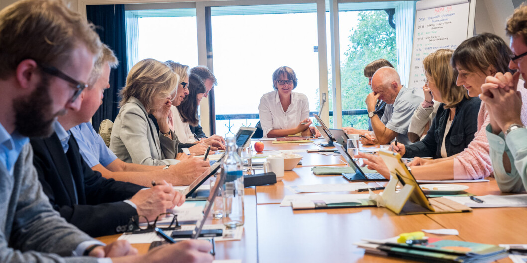 Medieprofessor Trine Syversten, ledet sitt første styremøte på Høgskolen i Oslo og Akershus tirsdag 1. september. Nå får hun kritikk for gjennomføringen manglende åpenhet. Foto: Skjalg Bøhmer Vold Medieprofessor Trine Syversten, ledet sitt første styremøte på Høgskolen i Oslo og Akershus tirsdag 1. september. Nå får hun kritikk for gjennomføringen manglende åpenhet. Foto: Skjalg Bøhmer Vold