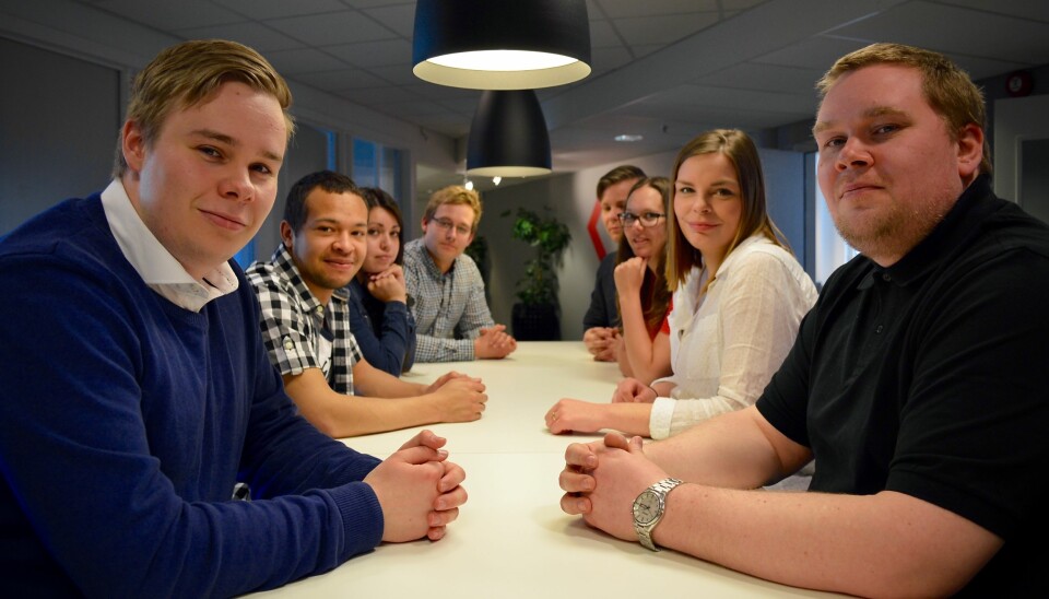 Åtte studenttillitsvalgte fra de tre høyere utdanningsinstitusjonene som skal fusjonere i Nord-Norge. Foto: Øystein Fimland
